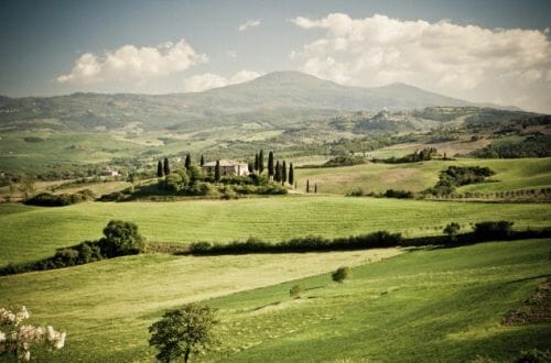 Tuscan countryside Destination: Tuscany - EAT LOVE SAVOR International luxury lifestyle magazine and bookazines