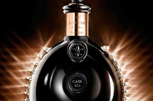 LOUIS XIII Rare Cask Beautyshot decanter Louis XIII Rare Cask 42,6: A Unique Adventure Of The Outer Limits Of Sensation - EAT LOVE SAVOR International Luxury Lifestyle Magazine