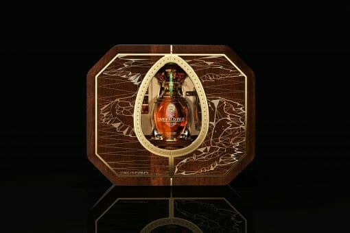 TEI The Old Head Experience Box 3 The Craft Irish Whiskey Co. Unveils Limited Edition ‘Emerald Isle’ Collectable Whiskey in Partnership with Fabergé – Inspired by The Seven Wonders of Ireland - EAT LOVE SAVOR International luxury lifestyle magazine, bookazines & luxury community